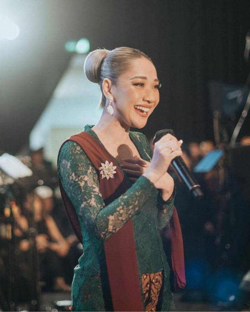 Instagram.com/thebridestory